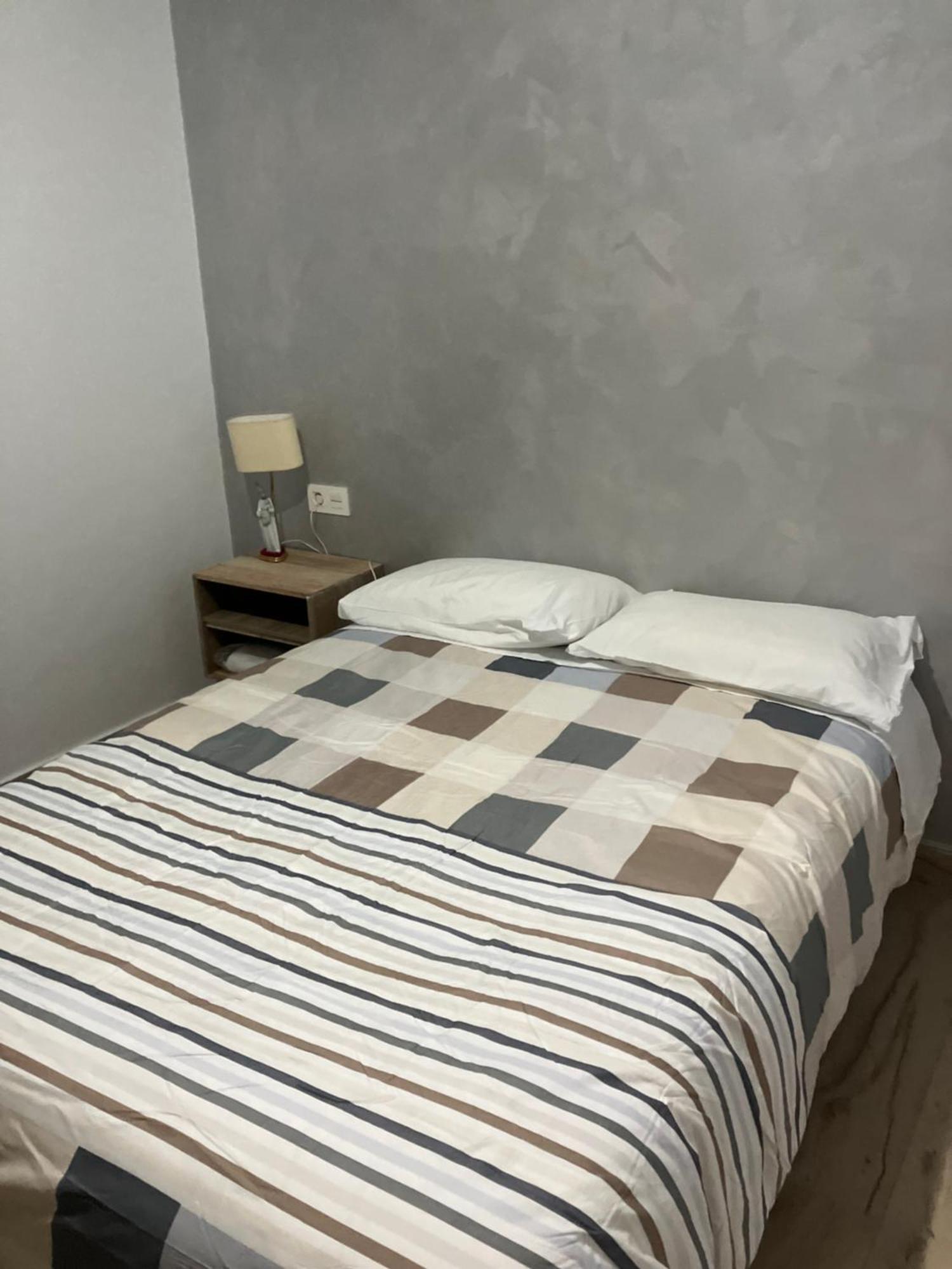 Apartamento En Camino De Ronda De Dos Habitaciones Y Salon กรานาดา ภายนอก รูปภาพ